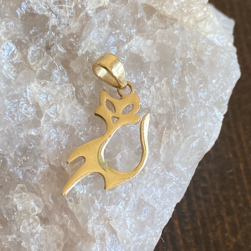 EUC 10K Yellow & white Gold Kitty cat Pendant